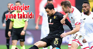 LİDERE BİR DARBEDE İSTANBUL'DAN