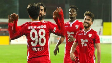 DÜZCESPOR'A BOLUSPOR'DAN İKİ OYUNCU