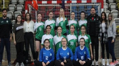 BOLU BELEDİYESPOR HENTBOLDA DA GALİP