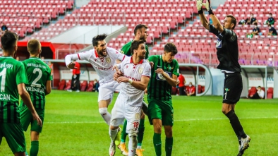 SAMSUNSPOR TEK GOLLE 3 PUANI KAPTI