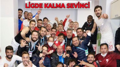 İZMİR'DE LİGDE KALMA FOTOĞRAFI