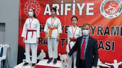 KARATE TAKIMIMIZDAN 6 MADALYA