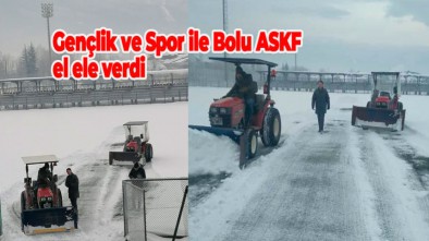 KARAÇAYIR'DA KAR KÜREME ÇALIŞMALARI BAŞLADI