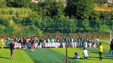 TAŞKESTİ'DE ÇOCUKLAR İÇİN FUTBOL ŞENLİĞİ