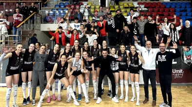 BOLU'DA VOLEYBOL COŞKUSU DEVAM EDİYOR