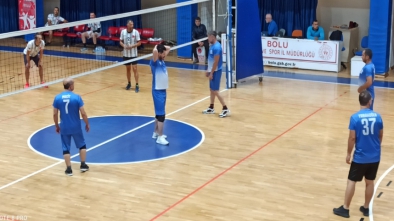 BOLU KAMU SPOR OYUNLARI VOLEYBOL İL BİRİNCİLİĞİ MÜSABAKALARI DEVAM EDİYOR