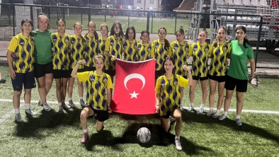 Ceplerinden Harcayıp Sahaya Çıktılar: Bolu’nun Kadınları 2. Lig’e Koşuyor!